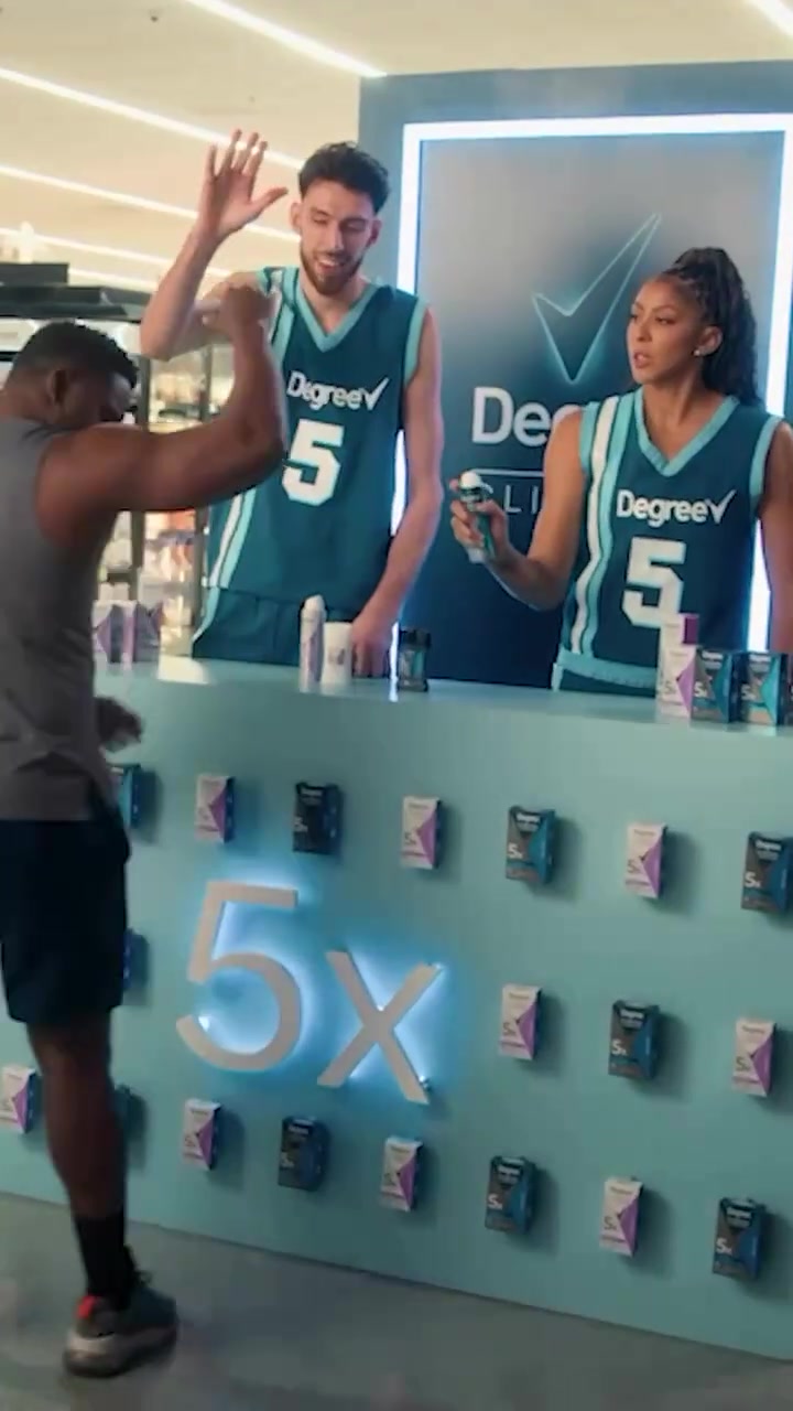 疯三又要来了！切特的最新广告！