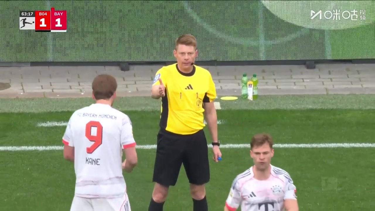 裁判+VAR联手搞事！凯恩登场1分钟破门！被吹手球在先进球无效