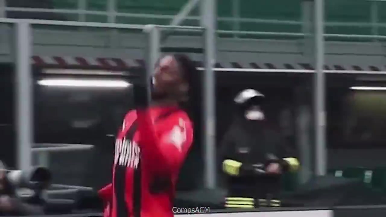 爱笑的男孩运气不会差！17号莱奥的炸裂精彩集锦！