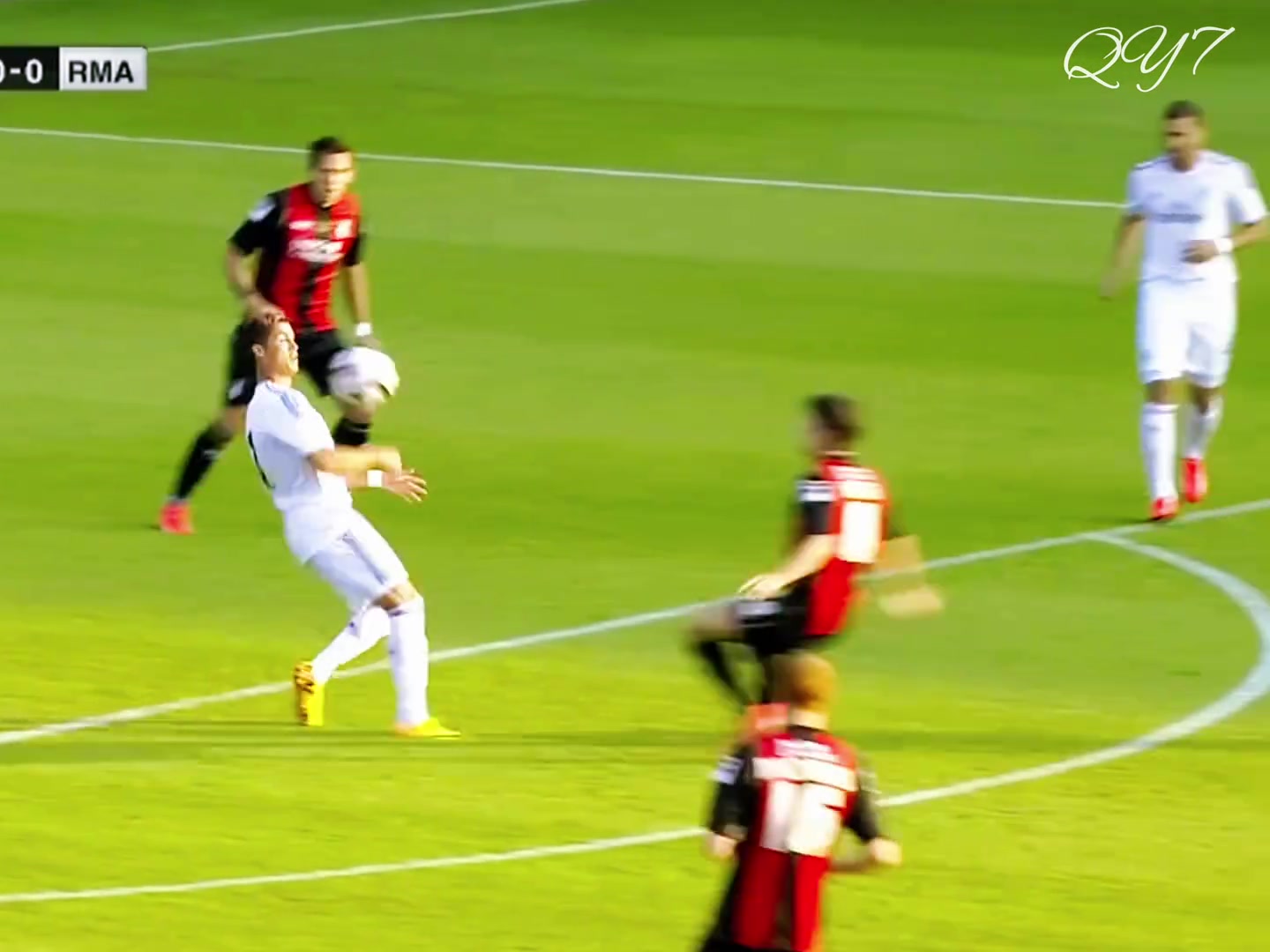 想象力拉满！若这球进了，你觉得会进入C罗职业生涯的十佳球吗？