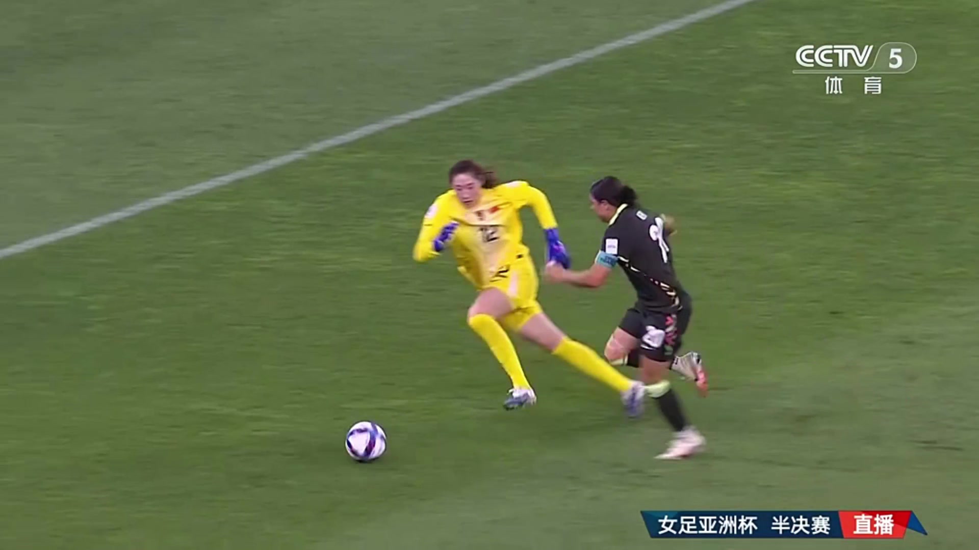 央视解说：彭诗梦没太多敢做动作选择封堵角度，这一点是没问题的