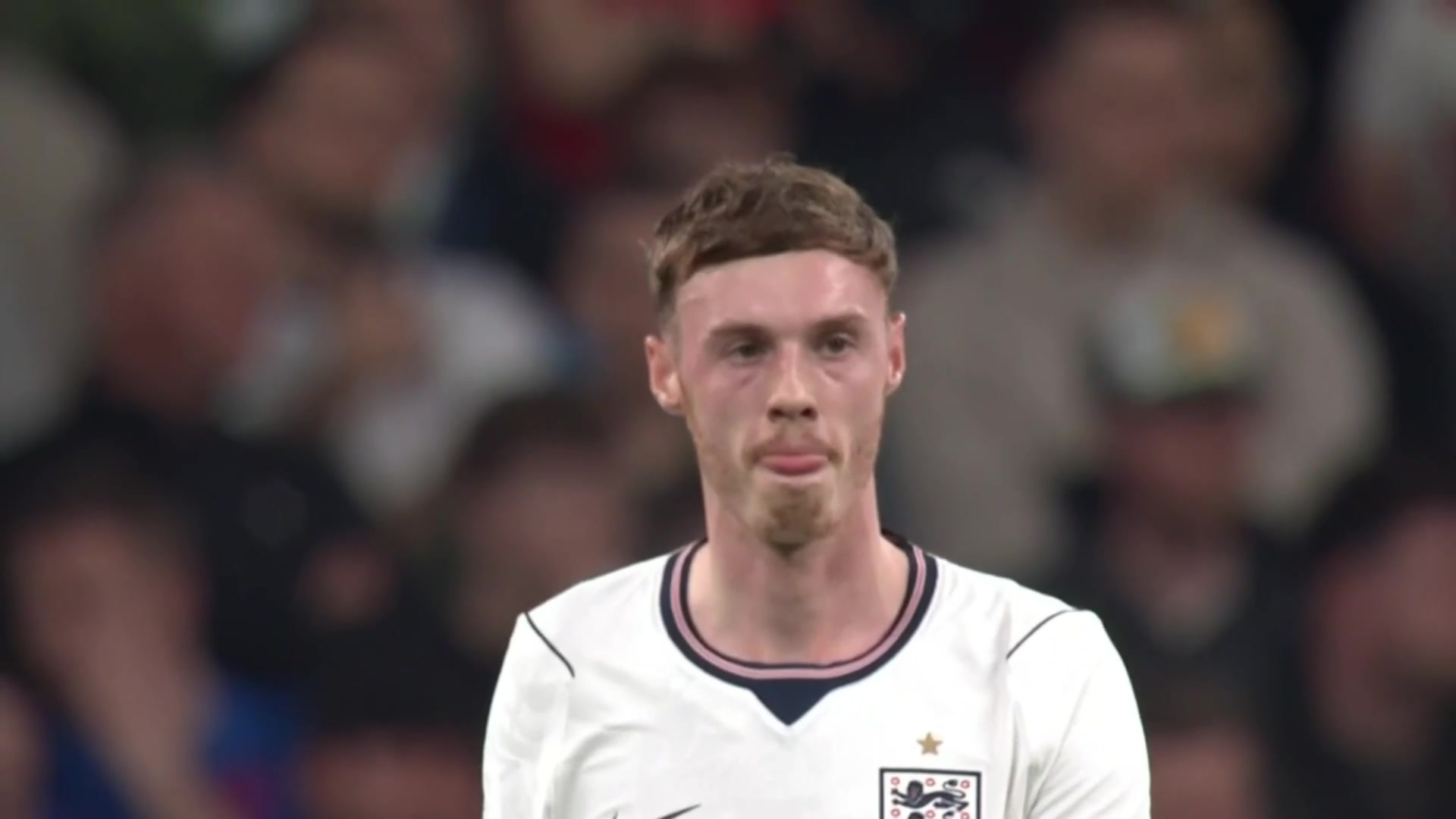 日本1-0攻破英格兰！帕尔默被断球！日本行云流水反击三苫薰破门