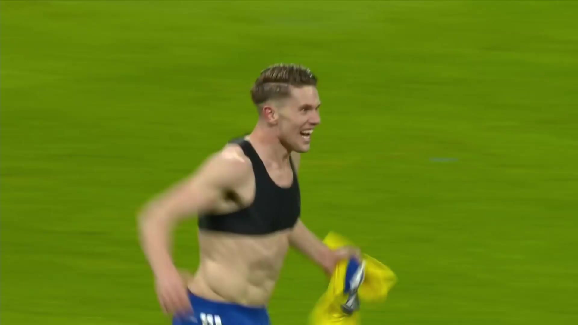 英雄诞生!约克雷斯绝杀晋级世界杯!赛后脱衣狂奔庆祝!