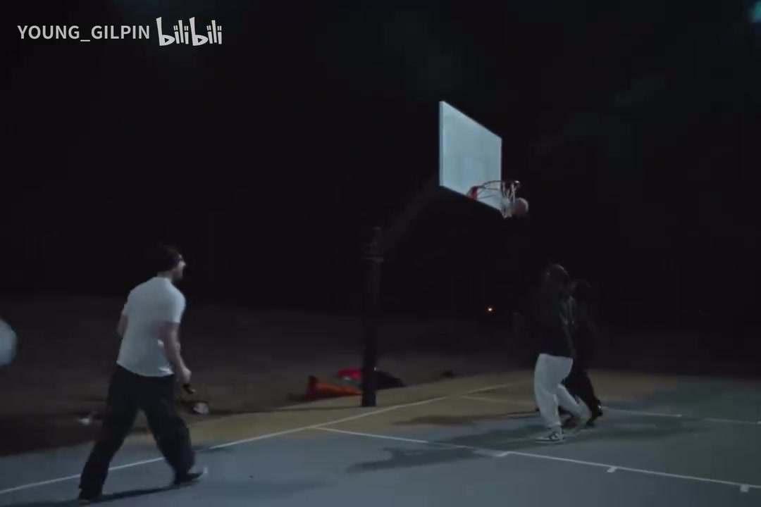 四旬老汉！说唱巨星J.Cole近期的野球！手感很柔和啊！