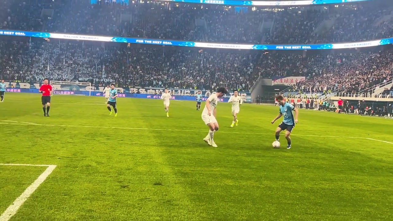 近距离感受一下毛伟杰一条龙破门，刘浩帆惨当背景帝