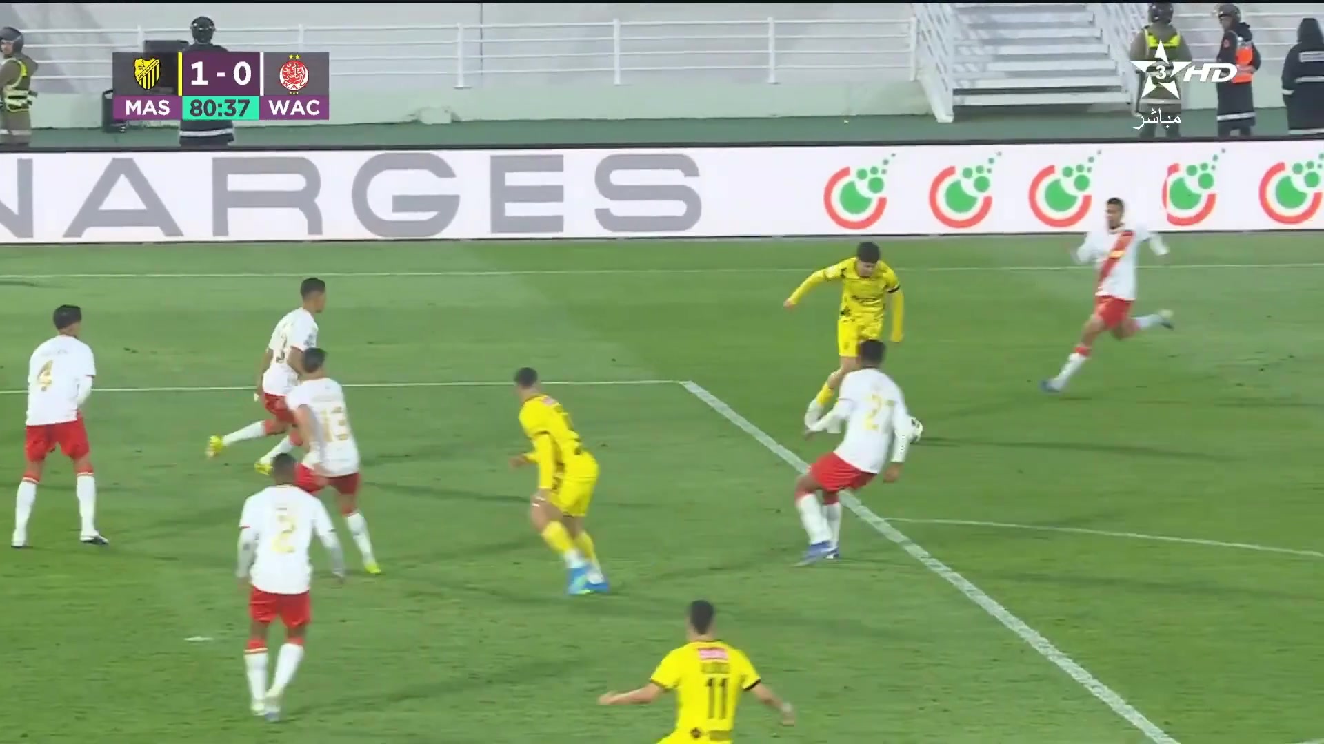 骚出宇宙！摩洛哥联赛球员禁区外逆天插花脚破门！预定普斯卡什奖