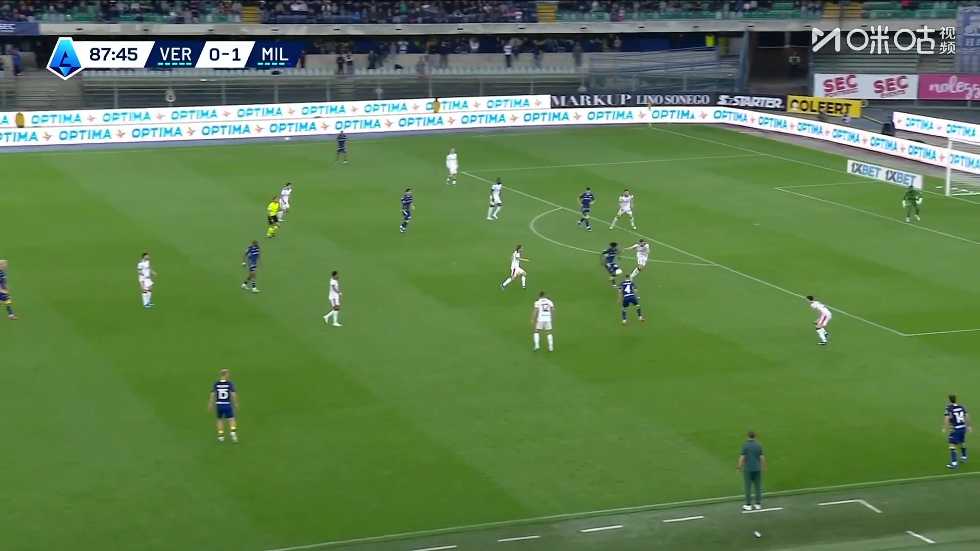 还是太啃老了！40岁莫德里奇87分钟奋力封堵射门