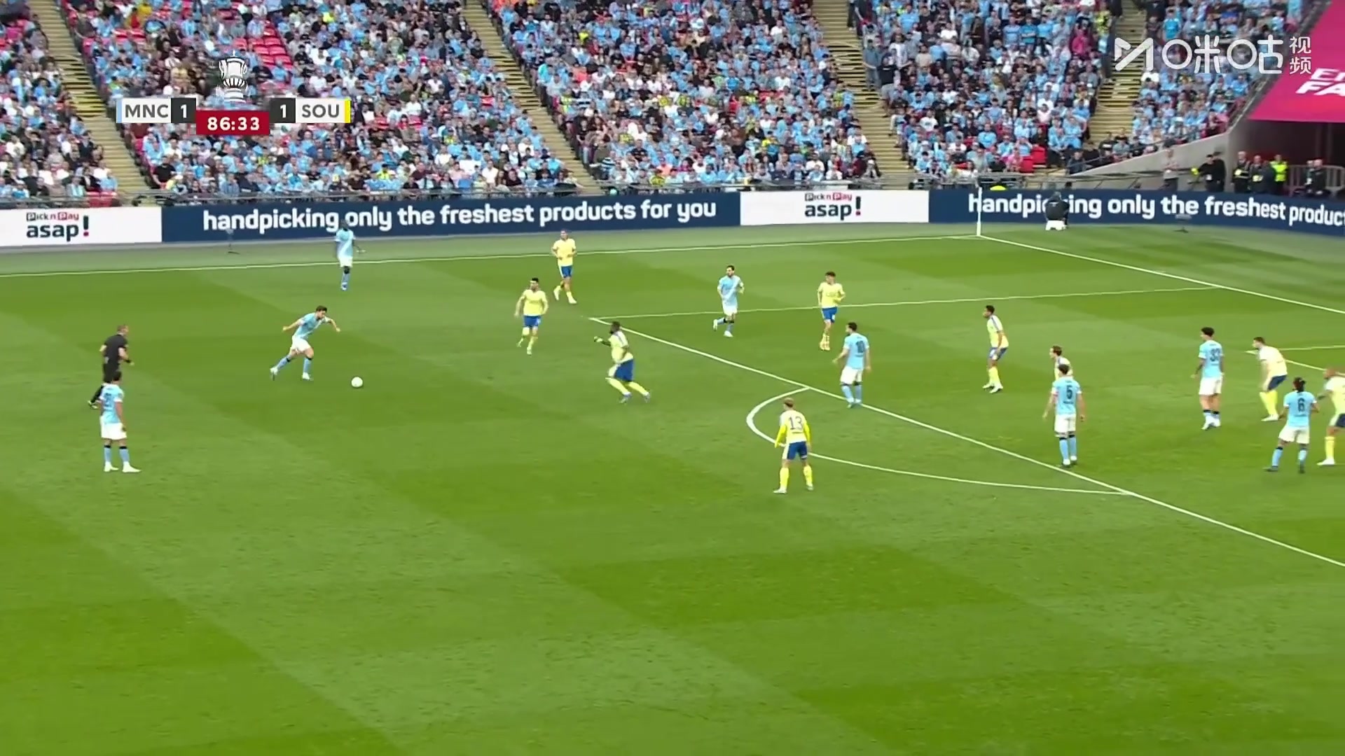 这球速太逆天了！尼科·冈萨雷斯超级世界波，曼城绝杀南安普顿！