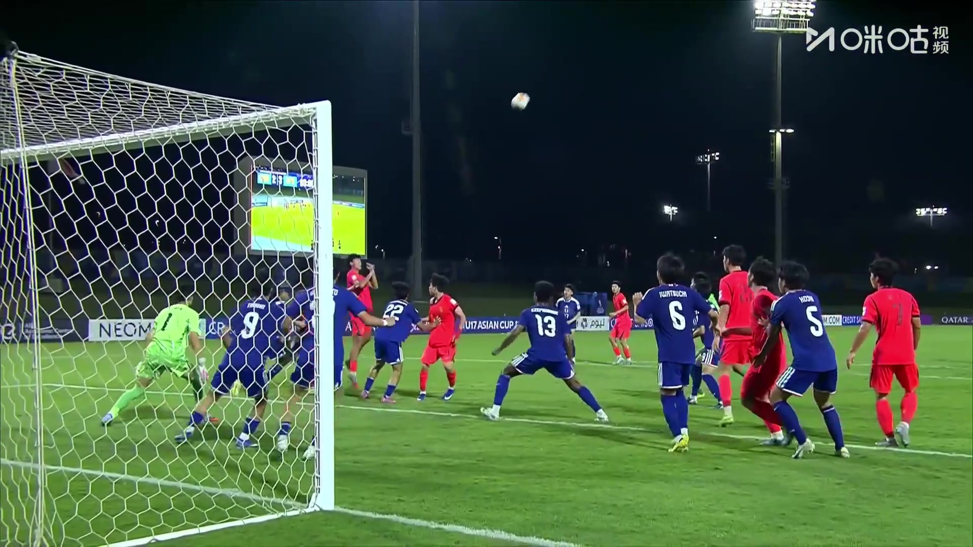 中国队险些绝平！U17男足补时头球攻门遭日本门将神扑！