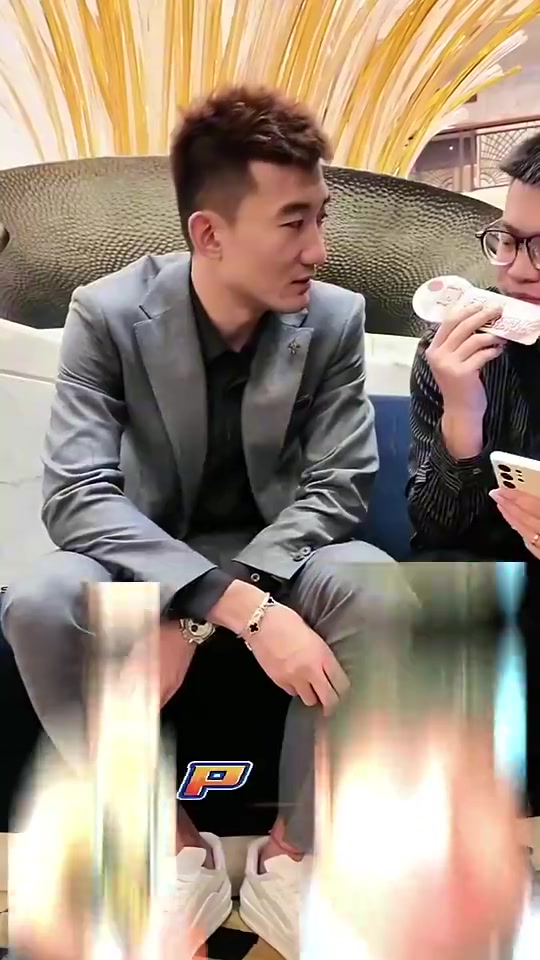 孙铭徽此前：45岁的乔丹我打不过 初中的詹姆斯跟我差不多吧