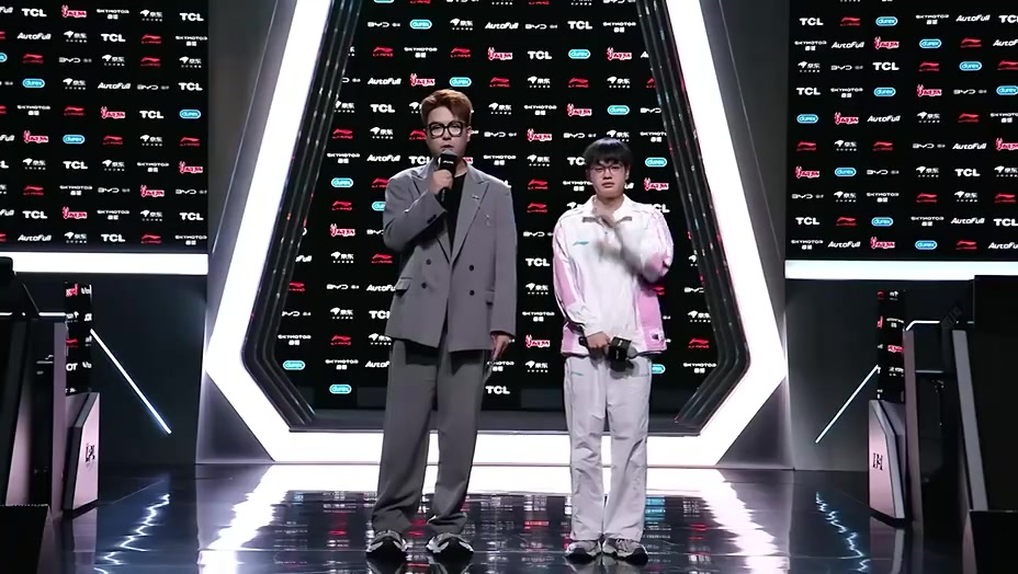 Xun：Wenbo比较稳，希望他放轻松好好打不要想太多