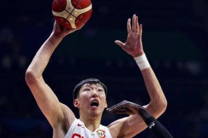 杨毅：即使我们后三场全赢了奥运也很难了 主动权不在我们手里了