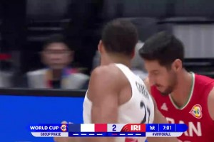 FIBA体系下真的很强！戈贝尔篮下一柱擎天，补篮+上篮连取四分