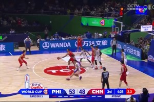 李凯尔错位单打竟遭1米88的阿班多大帽，随后反抢还造李凯尔犯规