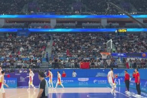 绝对领袖！中国男篮赛前热身，结果球迷们都在大喊“姚明，姚明”