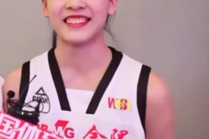 男女通吃！你看过化妆过的杨舒予吗？