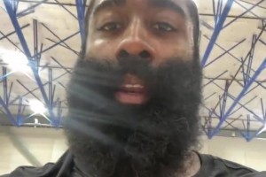 哈登问候中国球迷：我的老宝贝儿们，我到快船了，开整！
