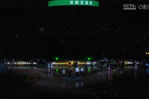 泪目！杨鸣领完冠军戒指后动容演讲：对辽篮的爱永远不会停止！
