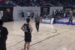 崔永熙G联赛试训三分球23中20，但比赛中4中0，最终无缘NBA联合试训