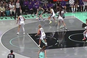 女篮还得看WNBA斯图尔特 打球太有观赏性！历史第4位30分5助5帽球员