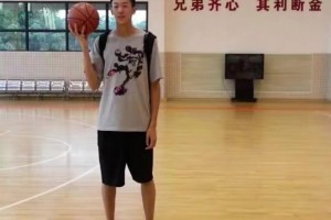 朱芳雨晒王少杰加盟广东宏远：十年前他来过 十年后他来了！