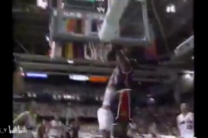 内线核武器！二年级的奥尼尔在国际赛场是怎么打球的？