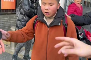 多点这样的环节啊！南京同曦队爱心助力两位盲人儿童~