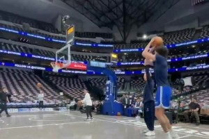 独行侠再添新武器？莱夫利对阵快船赛前练起了三分