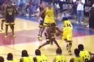 勇士球迷进！认得出这是哪位勇士名宿吗？