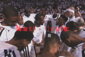 贼经典！巅峰热火迎来大战，韦德带头喊口号动员