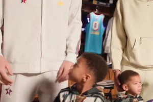 约老师吓坏小朋友啦！字母崽退半步的动作认真的？