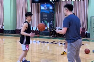 睢冉这岁数这体型了，还能冒得这么干净