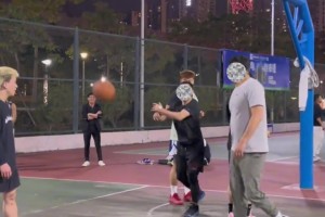 第一次遇到这种 我还真拿他没办法...