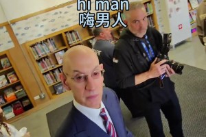 张兆旭也是好起来了，能跟肖华合影来聊起来