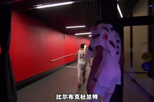 杨毅：现在太阳队看上去已经没什么心气了，休赛期就要散了