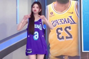 能否对抗美娜？主播魏欣怡跳舞庆祝老詹5万分