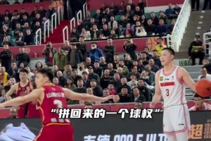 从底线角度看胡明轩发球，确实是5秒违例了[带计时]！