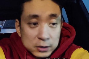 段冉：历史上无论换哪个中锋来到现在，也打不出30+20+20的数据
