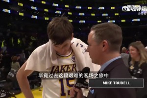 里夫斯：当东契奇身边有个靠谱的终结点时，他的眼神可以骗过所有人