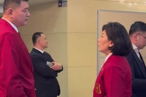 当事人可能都释怀了，但是球迷们却过不去这个梗...