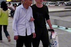 因爱联动，温情满满！