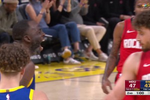 外网火箭球迷：追梦朝申京这样大吼，裁判居然不吹T的吗？