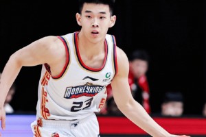 杨毅此前：林葳将会像姚明那样 成为下一个国宝级篮球运动员！