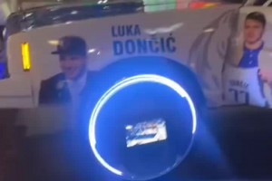 街头出现东契奇主题汽车 大家觉得如何？