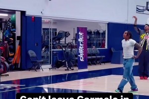 依旧美如画！安东尼跳投抬手一瞬间青春回来了