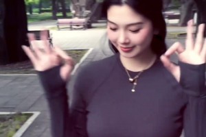 篮球圈的好身材沁纯：没关注～我就在这里等你