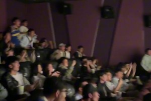 为热爱相聚！这就是勇士线下观赛的氛围...