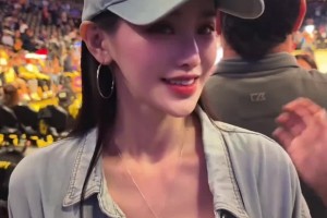 美女球迷现场看球被问到心中前三球星？詹姆斯&科比和爱德华兹~