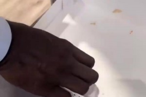 奥尼尔搞笑视频：让我心碎一整天的一件事 谁能再给我一个甜甜圈