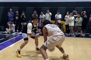 不止会扣篮！戈登中国行时这一连串运球也是行云流水啊